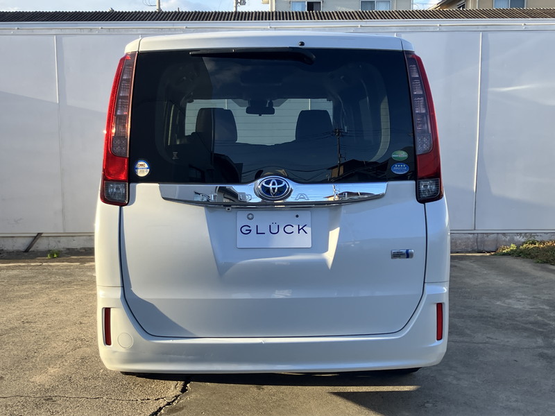 トヨタ ノア 中古車