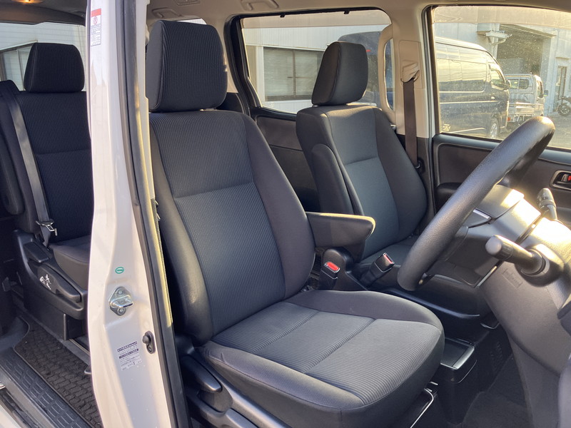 トヨタ ノア 中古車