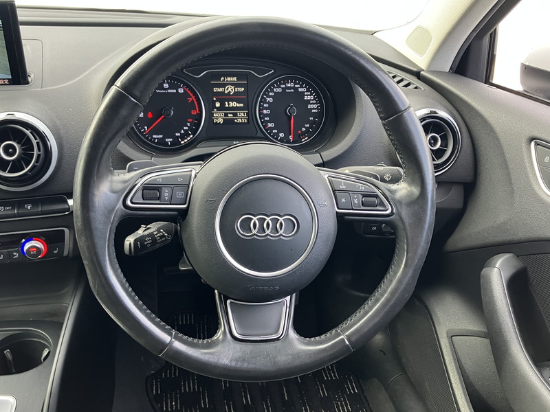 アウディ A3 中古車