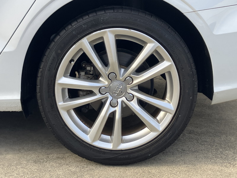 アウディ A3 中古車