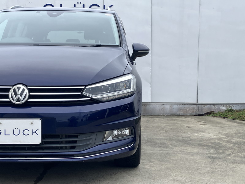フォルクスワーゲン ゴルフトゥーラン 中古車