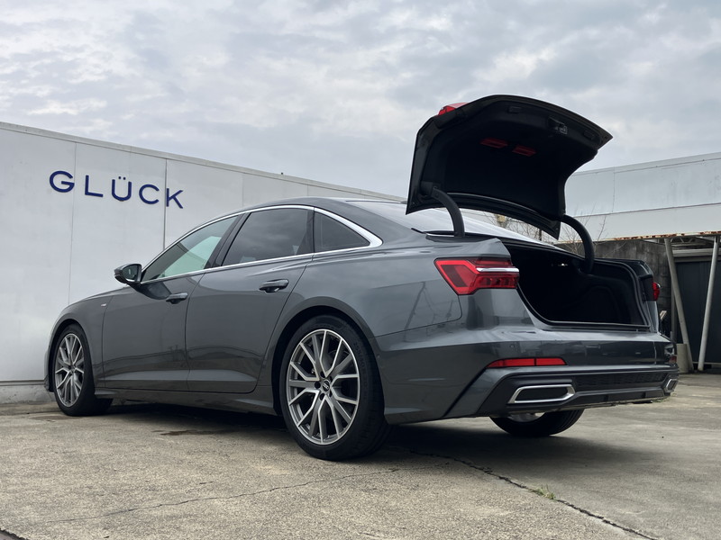アウディ A6 中古車