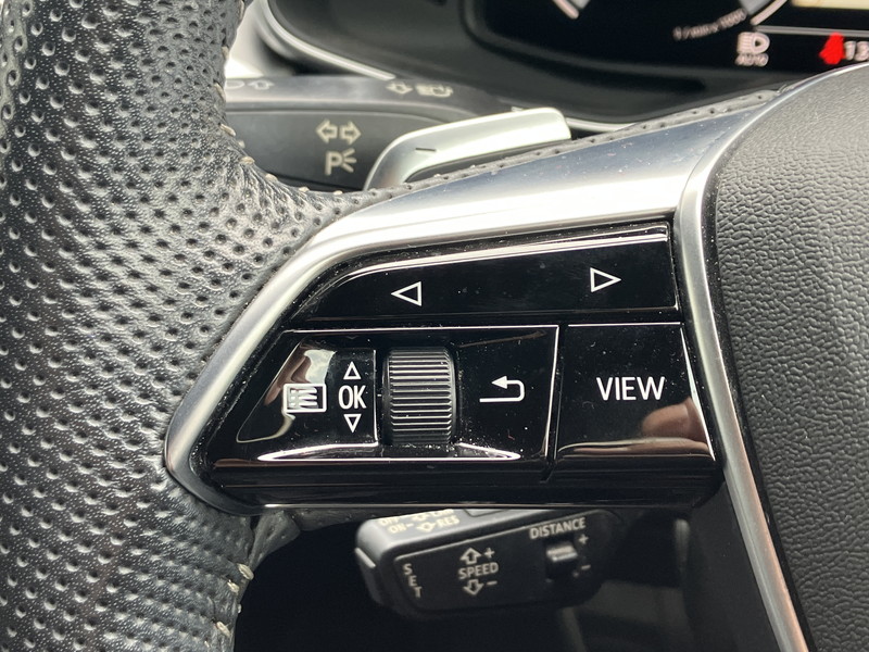 アウディ A6 中古車