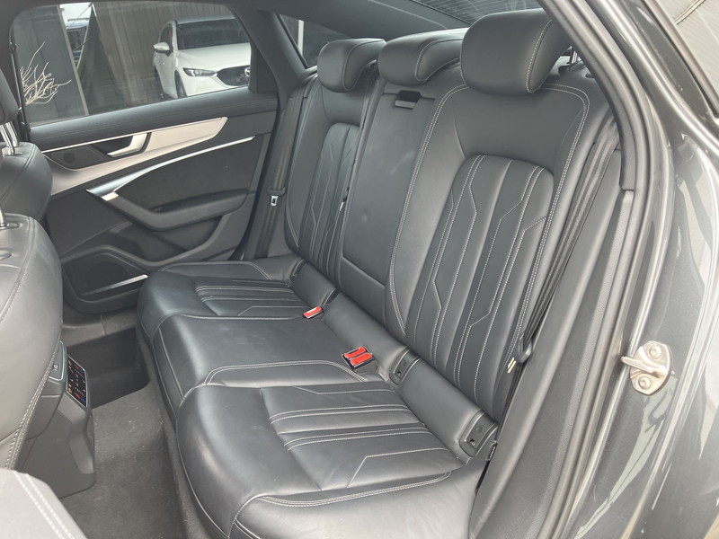 アウディ A6 中古車