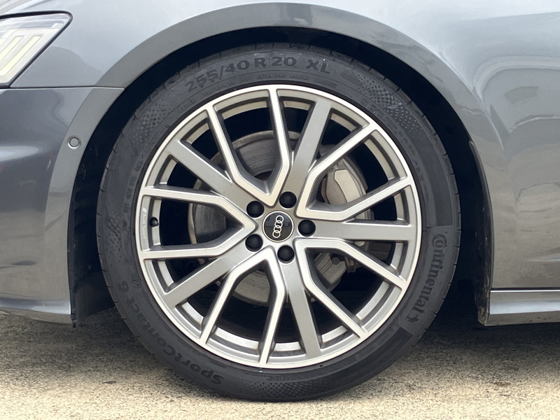 アウディ A6 中古車