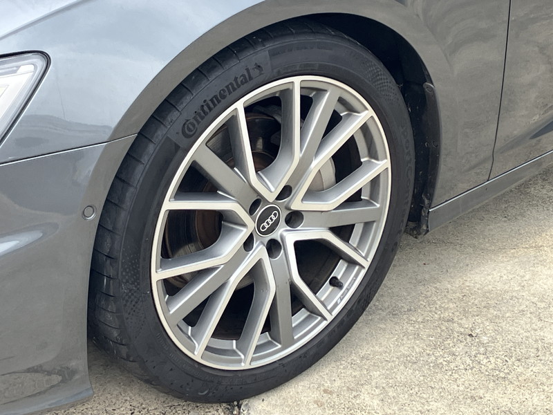 アウディ A6 中古車