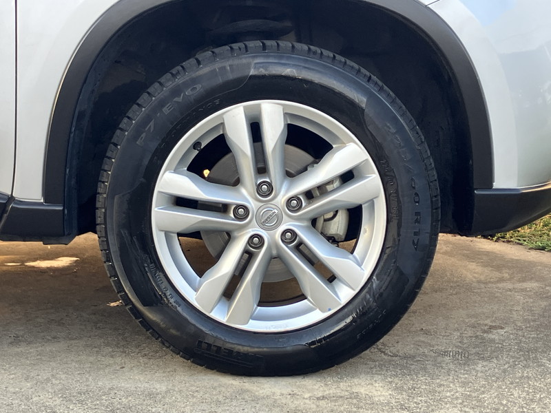 日産 エクストレイル 中古車