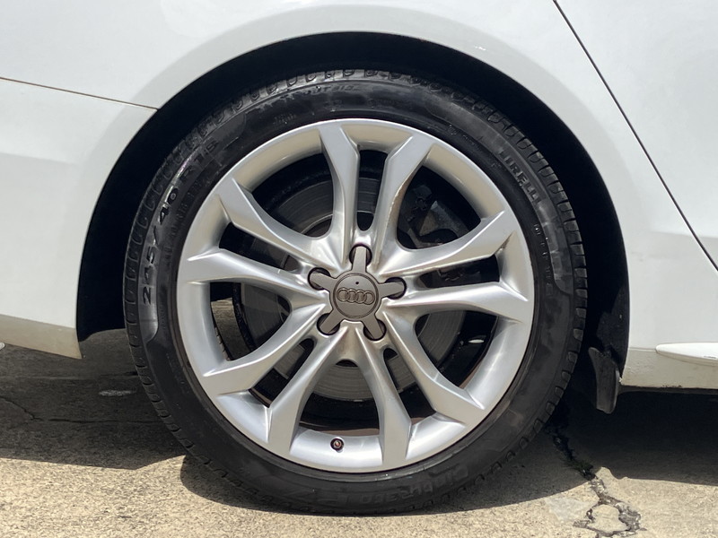 アウディ S4 中古車
