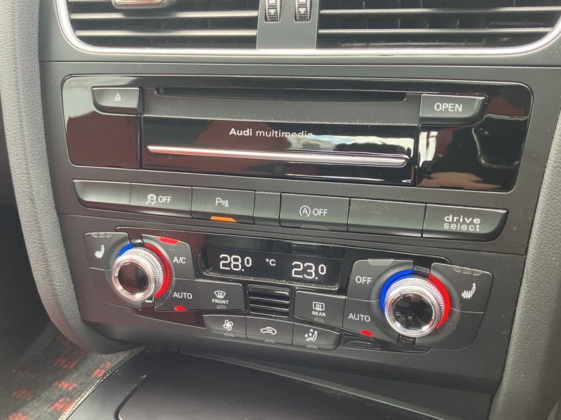 アウディ S4 中古車