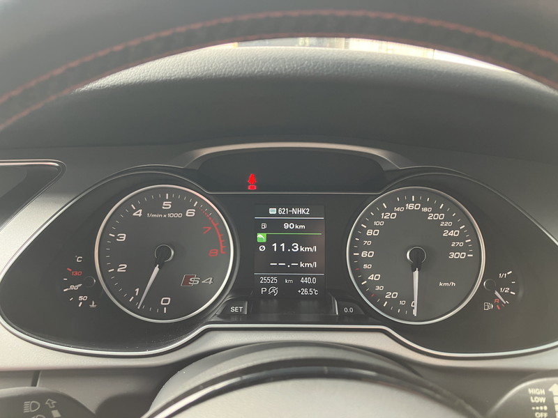 アウディ S4 中古車