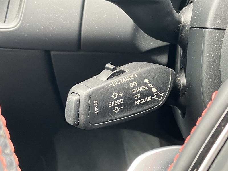 アウディ S4 中古車