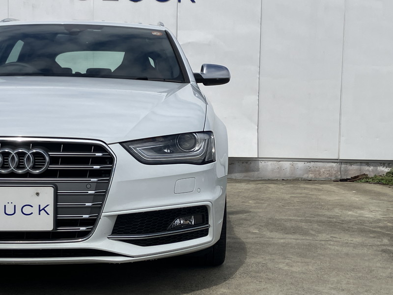 アウディ S4 中古車