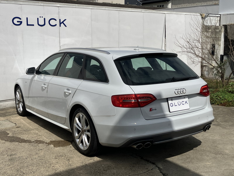 アウディ S4 中古車