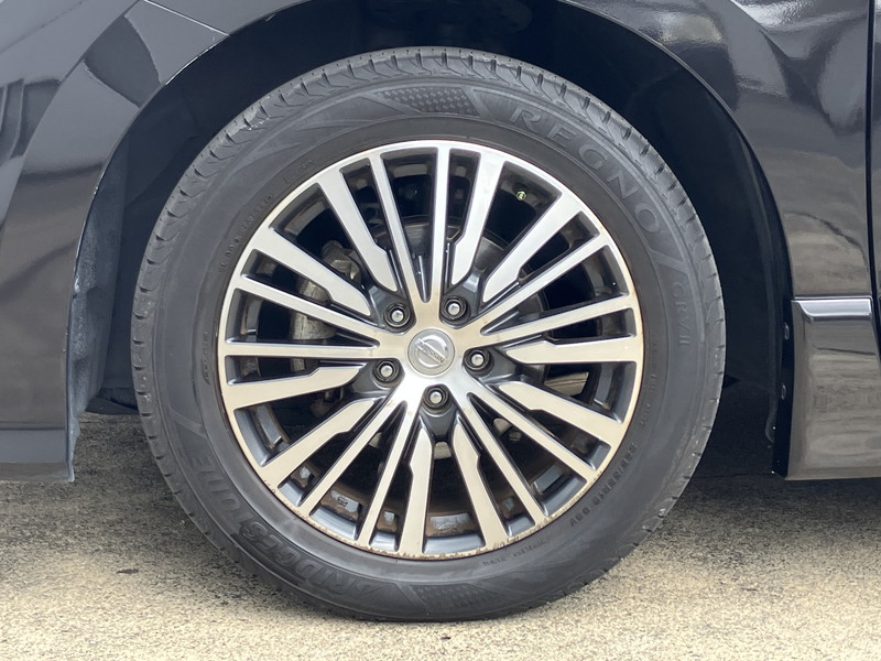 日産 エルグランド 中古車