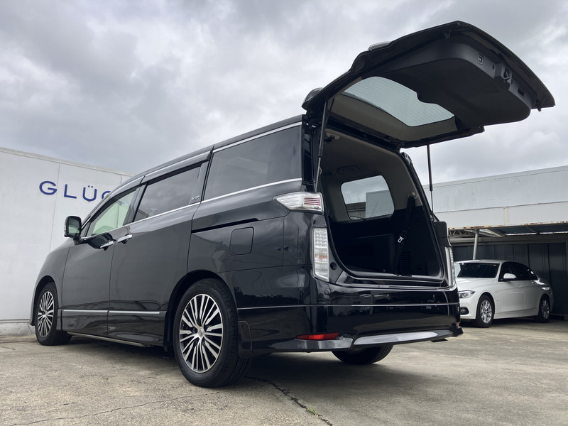 日産 エルグランド 中古車