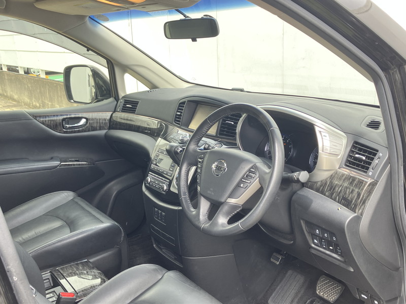 日産 エルグランド 中古車