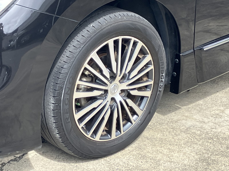 日産 エルグランド 中古車