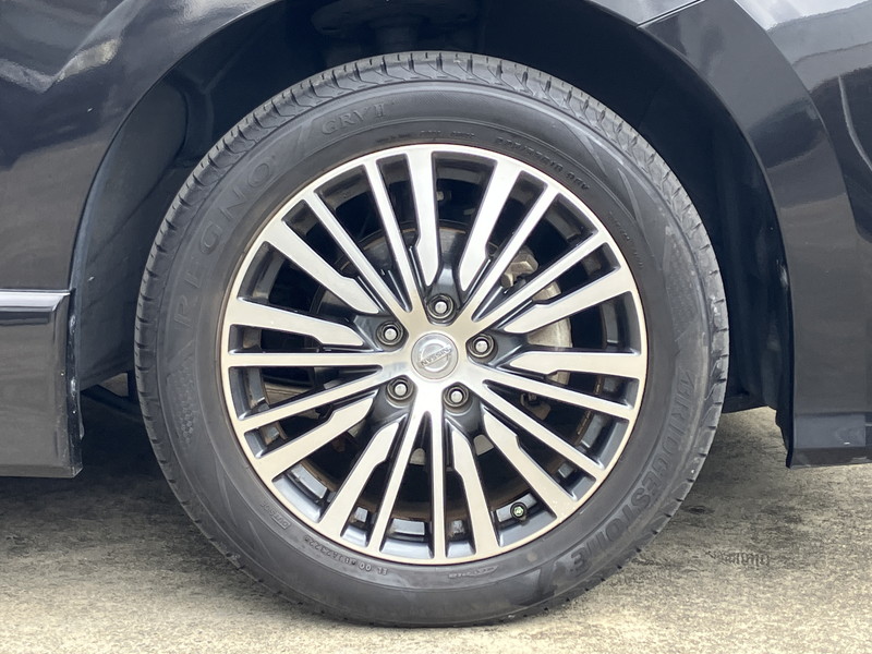 日産 エルグランド 中古車