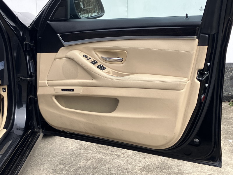 BMW 5シリーズ 中古車