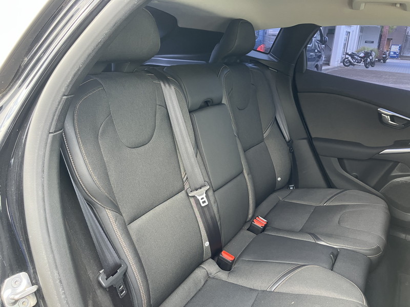 ボルボ V40 中古車