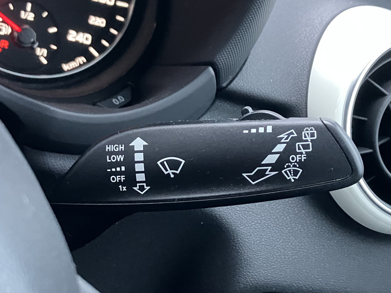 アウディ A1 中古車