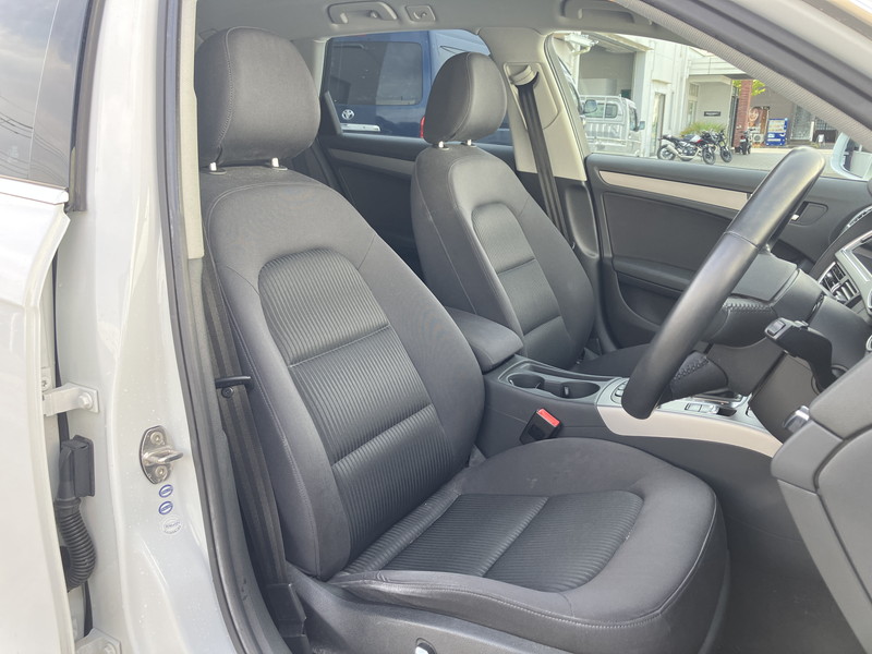 アウディ A4アバント 中古車