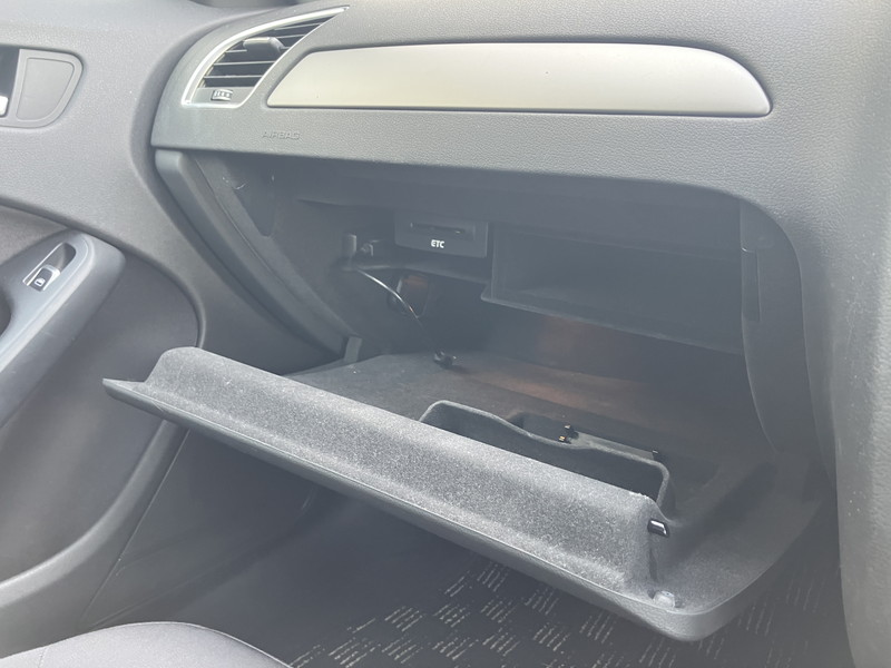アウディ A4アバント 中古車