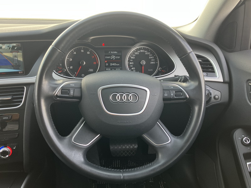 アウディ A4アバント 中古車