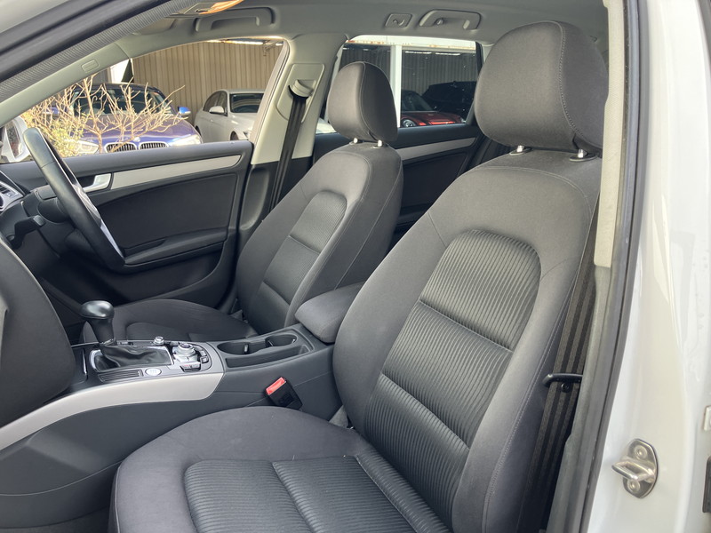 アウディ A4アバント 中古車