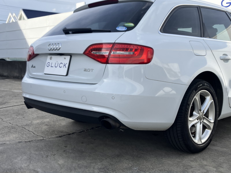 アウディ A4アバント 中古車
