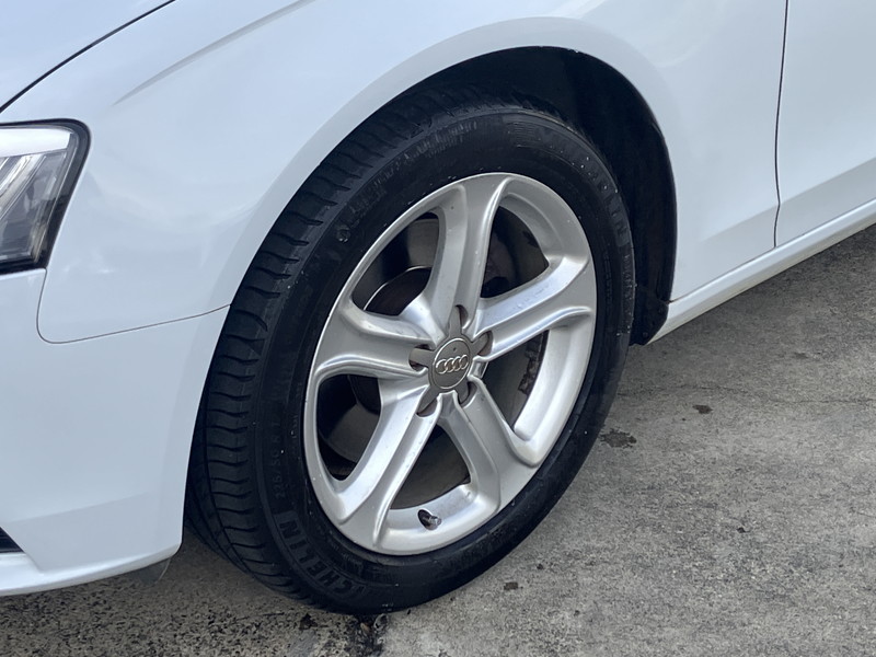 アウディ A4アバント 中古車