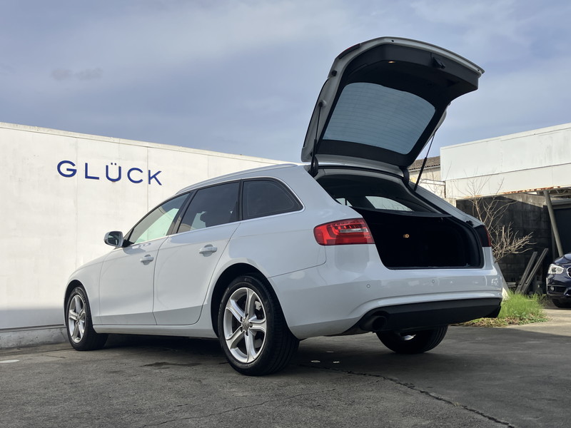 アウディ A4アバント 中古車