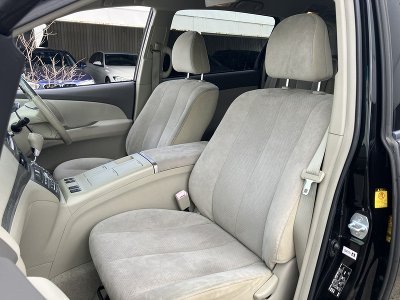 トヨタ エスティマ ハイブリッド 中古車