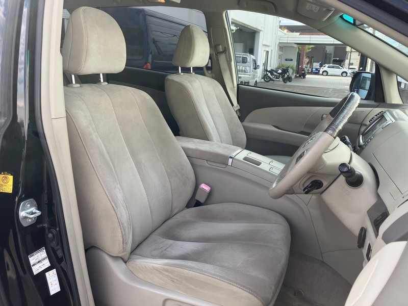 トヨタ エスティマ ハイブリッド 中古車