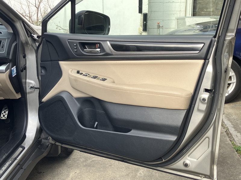 スバル アウトバック 中古車
