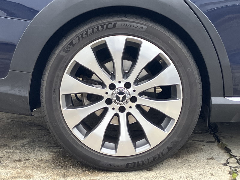 メルセデスベンツ Eクラス 中古車