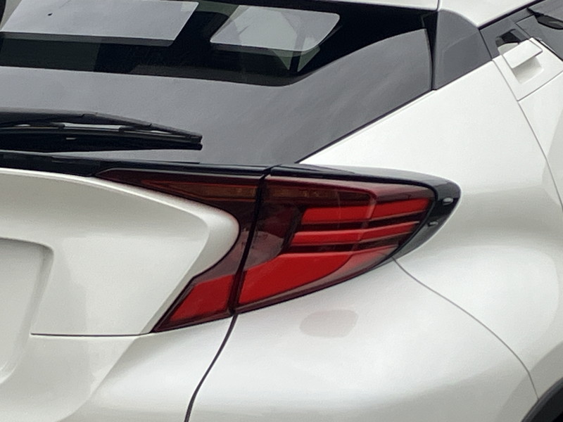 トヨタ C-HR 中古車