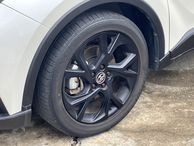 トヨタ C-HR 中古車