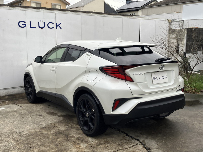トヨタ C-HR 中古車