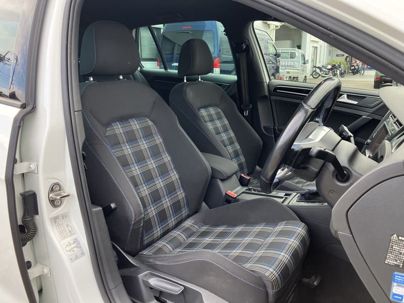 フォルクスワーゲン ゴルフ 中古車