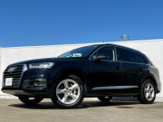 アウディ Q7 中古車