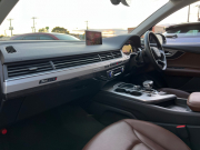 アウディ Q7 中古車