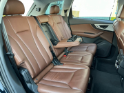 アウディ Q7 中古車