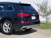 アウディ Q7 中古車