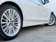 BMW 3シリーズ 中古車