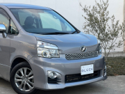 トヨタ VOXY 中古車