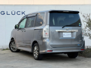 トヨタ VOXY 中古車