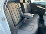 アウディ A4アバント 中古車