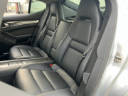 ポルシェ パナメーラ 中古車