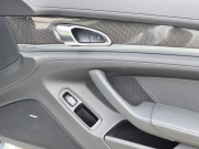 ポルシェ パナメーラ 中古車